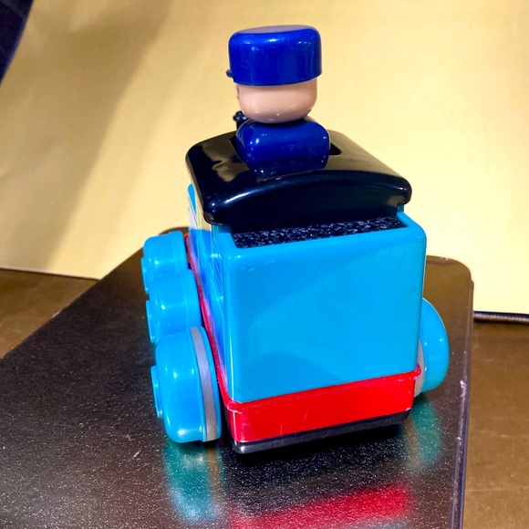 THOMAS AND FRIENDS VTG 1997 TOMY TRAIN PUSH AND GO TODDLER TOY WORKS! - Picture 5 of 11